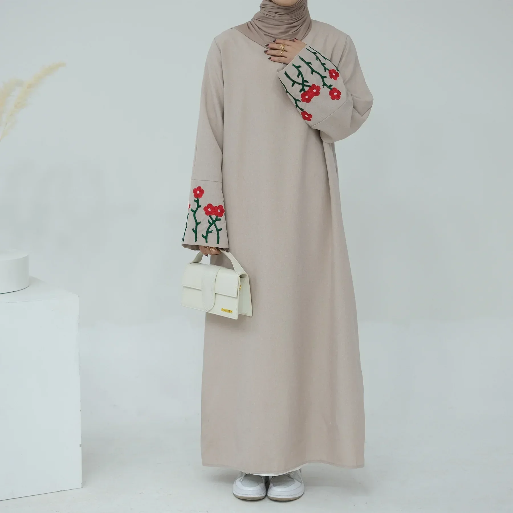 Embroidered Cotton Linen Abaya for Women Muslim Casual Closed Abayas Dubai Turkish Hijab Dress Ramadan Islamic Clothing Kaftan Embroidered Cotton Linen Abaya for Women Muslim Casual Closed Abayas Dubai Turkish Hijab Dress Ramadan Islamic Clothing Kaftan