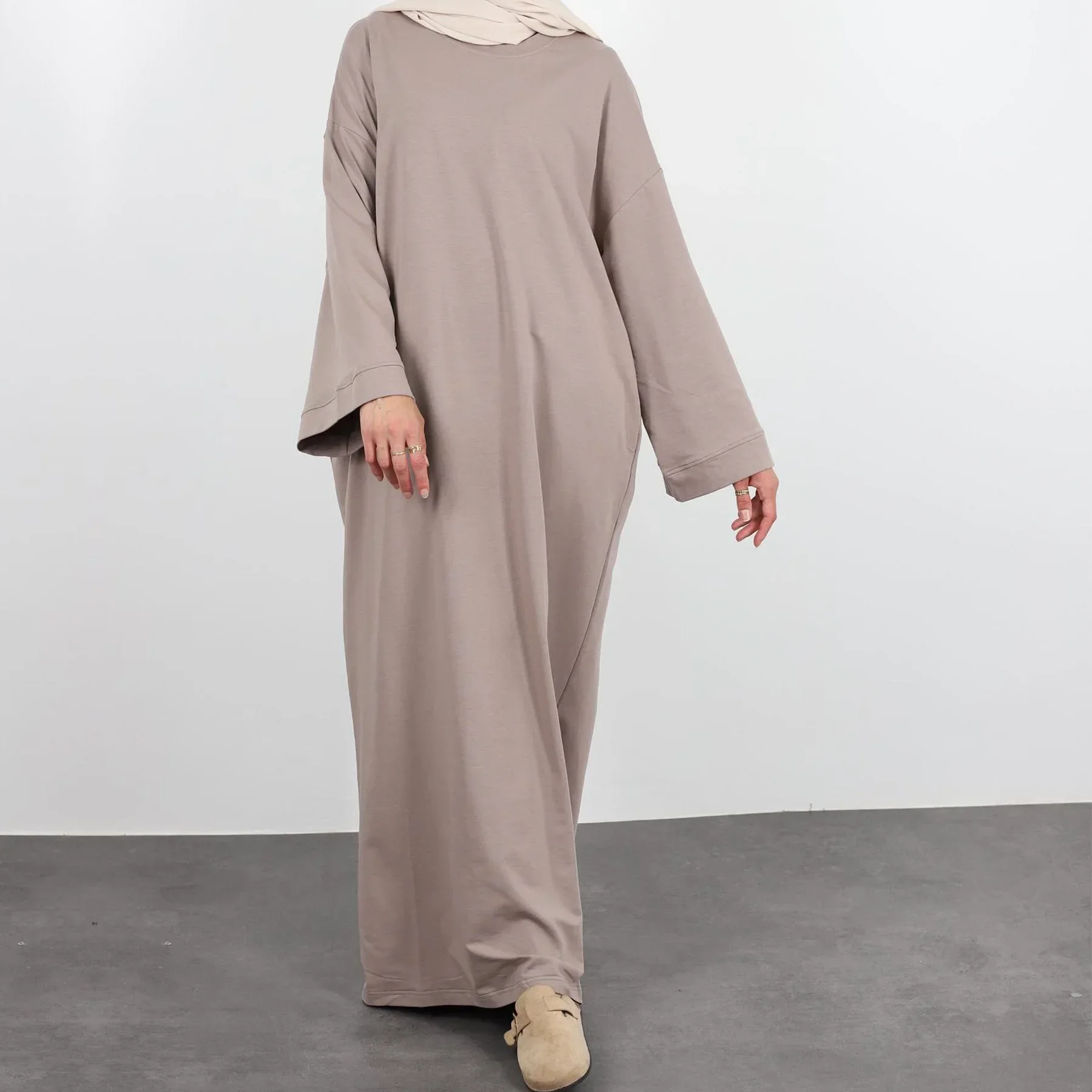 Sweatshirt Abaya Long Dress Women Muslim Daily Wear Plain Simple Islamic Clothing Ramadan Dubai Turkey Casual Hijab Robe Outfits Sweatshirt Abaya Long Dress Women Muslim Daily Wear Plain Simple Islamic Clothing Ramadan Dubai Turkey Casual Hijab Robe Outfits