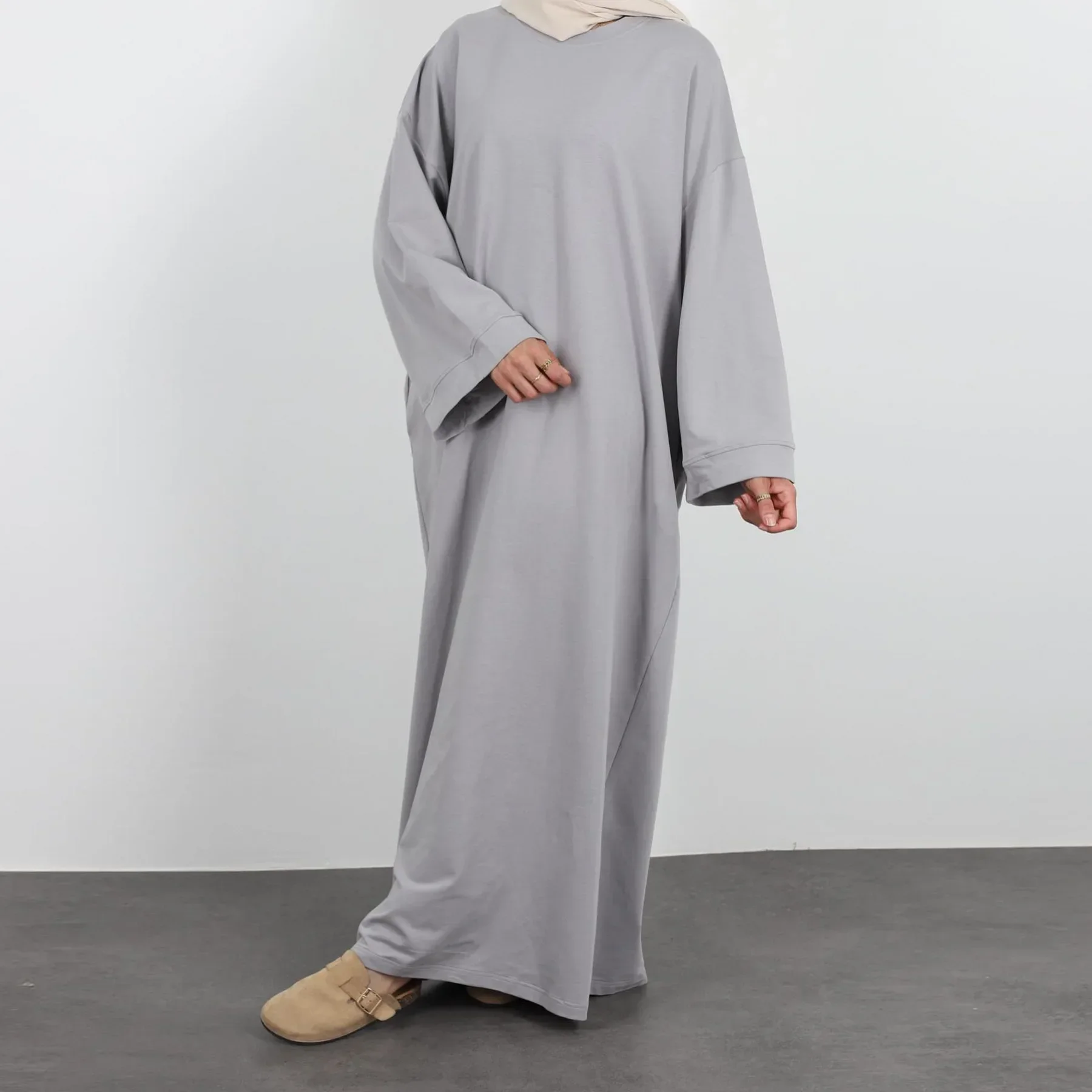 Sweatshirt Abaya Long Dress Women Muslim Daily Wear Plain Simple Islamic Clothing Ramadan Dubai Turkey Casual Hijab Robe Outfits Sweatshirt Abaya Long Dress Women Muslim Daily Wear Plain Simple Islamic Clothing Ramadan Dubai Turkey Casual Hijab Robe Outfits