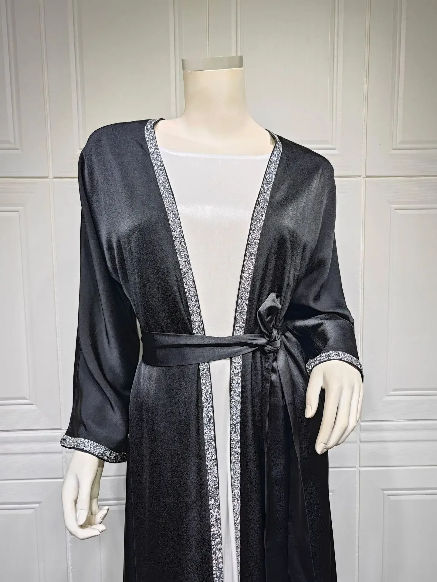 Satin Open Abaya Dubai Turkey Muslim Modest Dress for Women Rhinestone Moroccan Kaftan Robe Islam Outwear Kimono Femme Musulmane Satin Open Abaya Dubai Turkey Muslim Modest Dress for Women Rhinestone Moroccan Kaftan Robe Islam Outwear Kimono Femme Musulmane