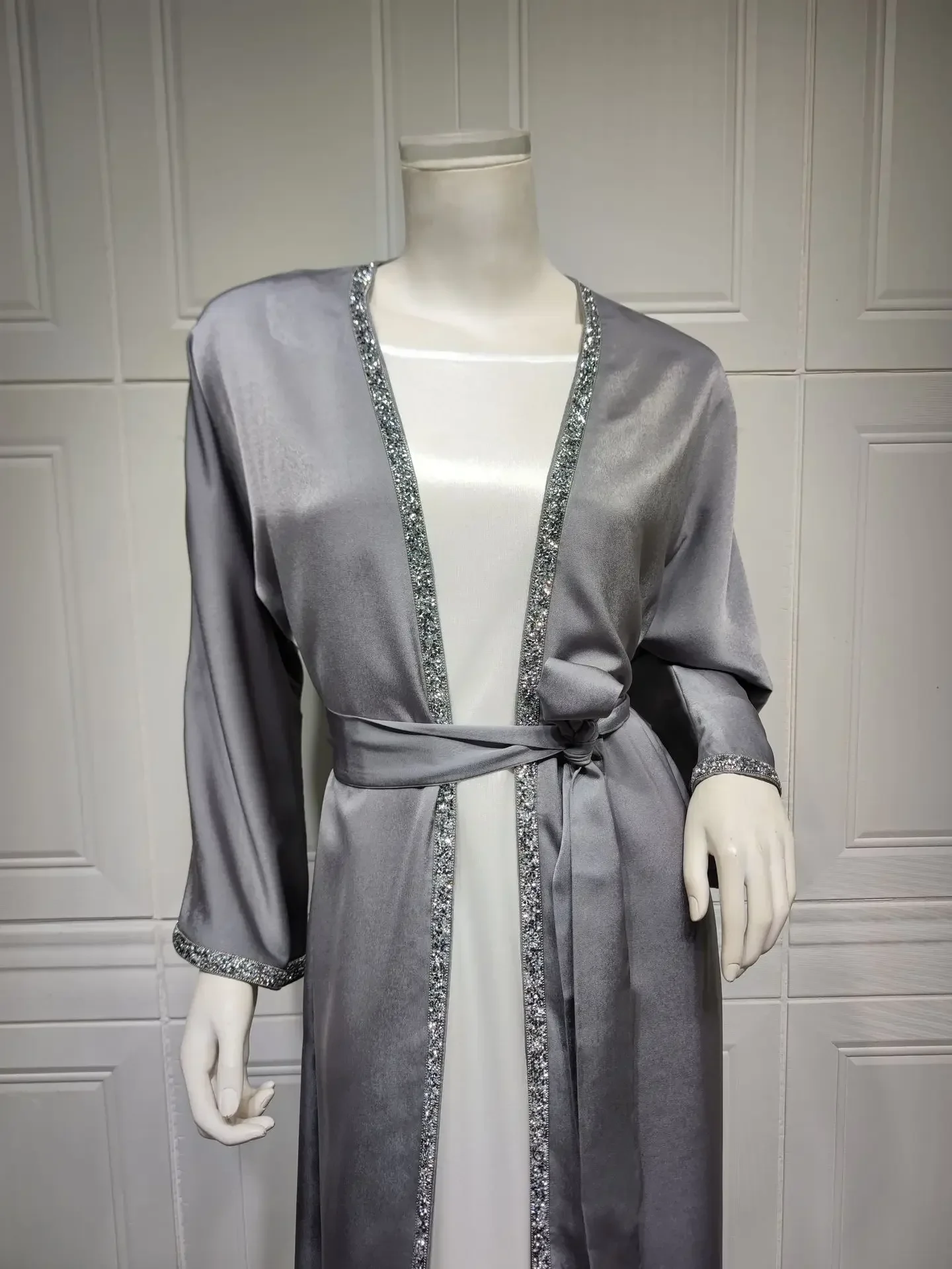 Satin Open Abaya Dubai Turkey Muslim Modest Dress for Women Rhinestone Moroccan Kaftan Robe Islam Outwear Kimono Femme Musulmane Satin Open Abaya Dubai Turkey Muslim Modest Dress for Women Rhinestone Moroccan Kaftan Robe Islam Outwear Kimono Femme Musulmane