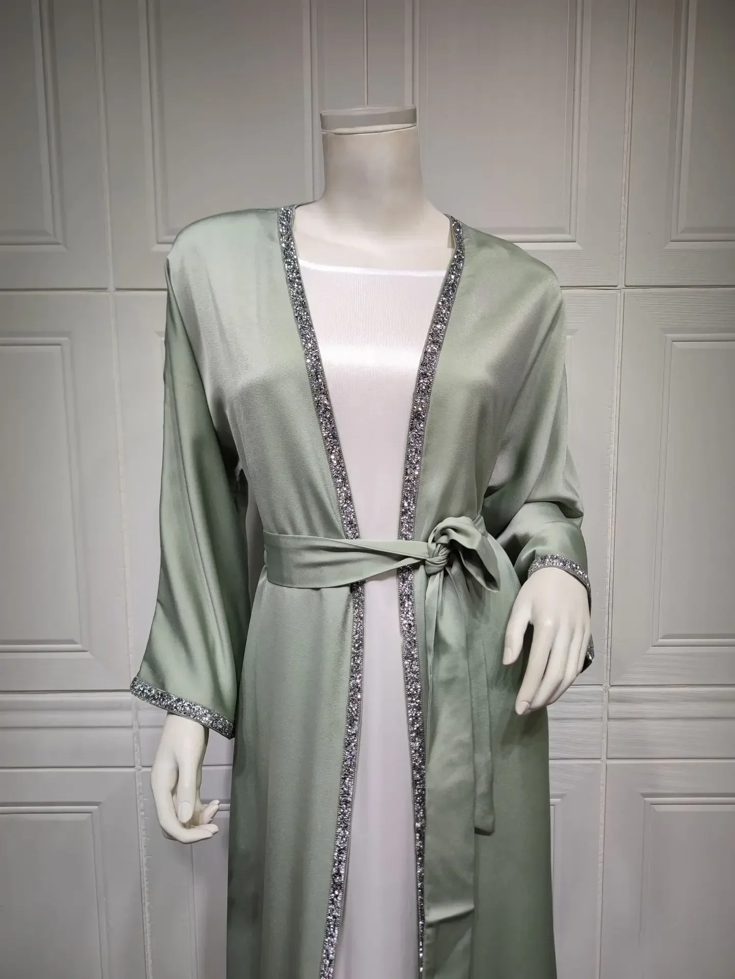 Satin Open Abaya Dubai Turkey Muslim Modest Dress for Women Rhinestone Moroccan Kaftan Robe Islam Outwear Kimono Femme Musulmane Satin Open Abaya Dubai Turkey Muslim Modest Dress for Women Rhinestone Moroccan Kaftan Robe Islam Outwear Kimono Femme Musulmane