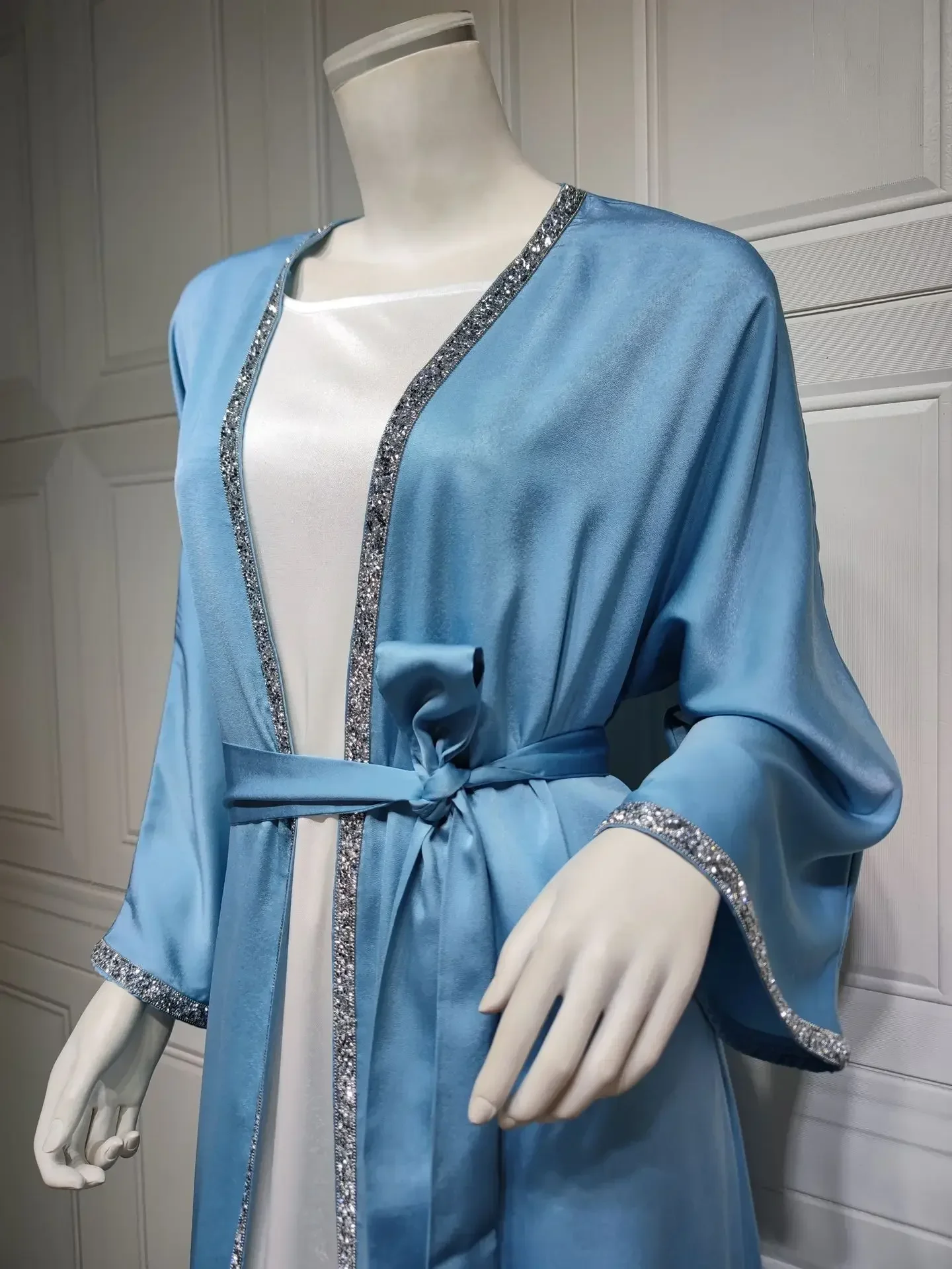 Satin Open Abaya Dubai Turkey Muslim Modest Dress for Women Rhinestone Moroccan Kaftan Robe Islam Outwear Kimono Femme Musulmane Satin Open Abaya Dubai Turkey Muslim Modest Dress for Women Rhinestone Moroccan Kaftan Robe Islam Outwear Kimono Femme Musulmane